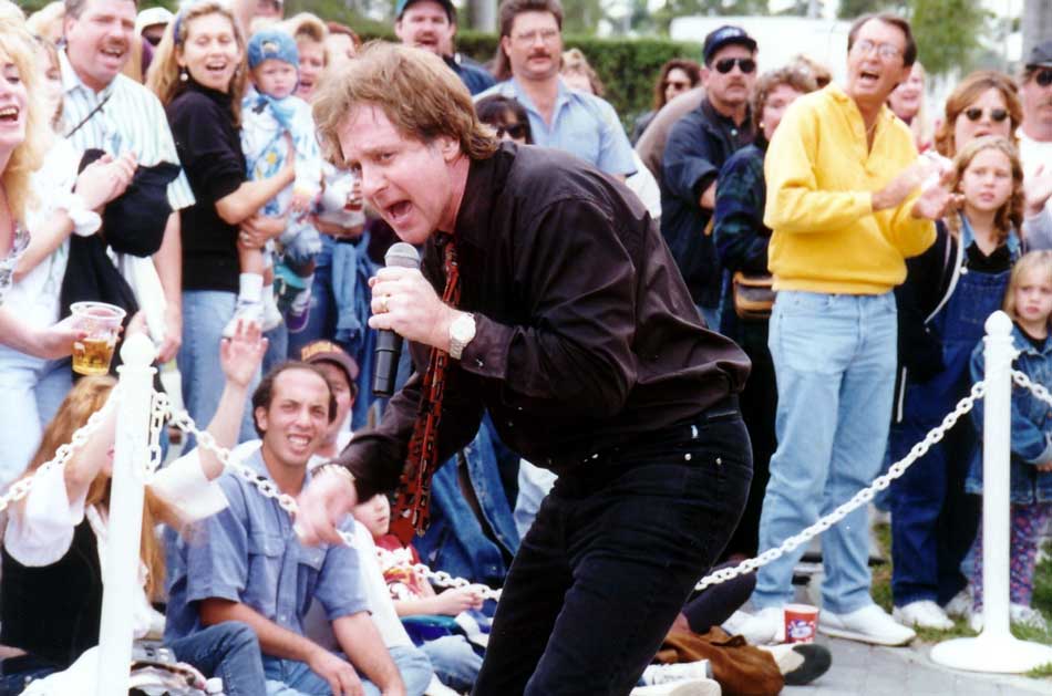 image of Eddie Money who was well known for his outspoken candor about his struggles with substance abuse for Gulf Breeze Recovery non-12 step holistic drug and alcohol rehab in Florida