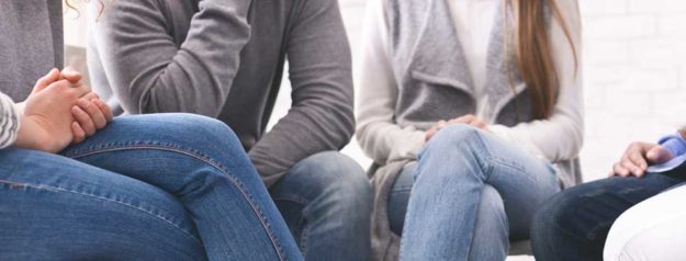 people-sharing-problems-during-rehab-therapy-950px