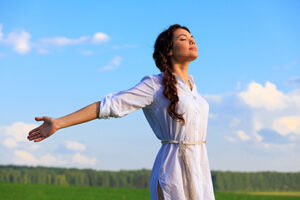 happy woman after a fentanyl rehab program