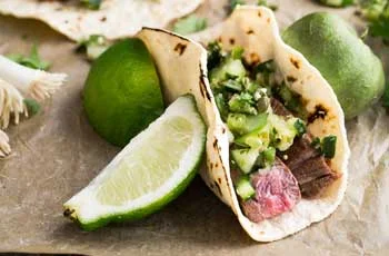 image of nutritious chef prepared meal. Gulf Breeze Recovery's non 12 step holistic drug and alcohol program is called THRIVE® and promotes Total Health Recovery